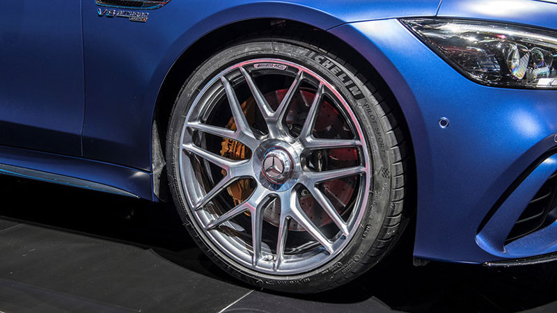 Mercedes-Benz AMG GT 4 cửa - đối thủ mới của Porsche Panamera